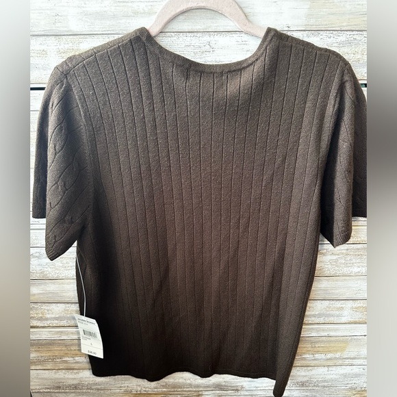 NWT studio Works brown short sleeve sweater. Size large. - Picture 4 of 6